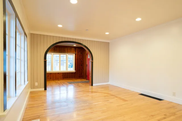 $870,000 | 515 South 1st Avenue, Hailey, ID 83333