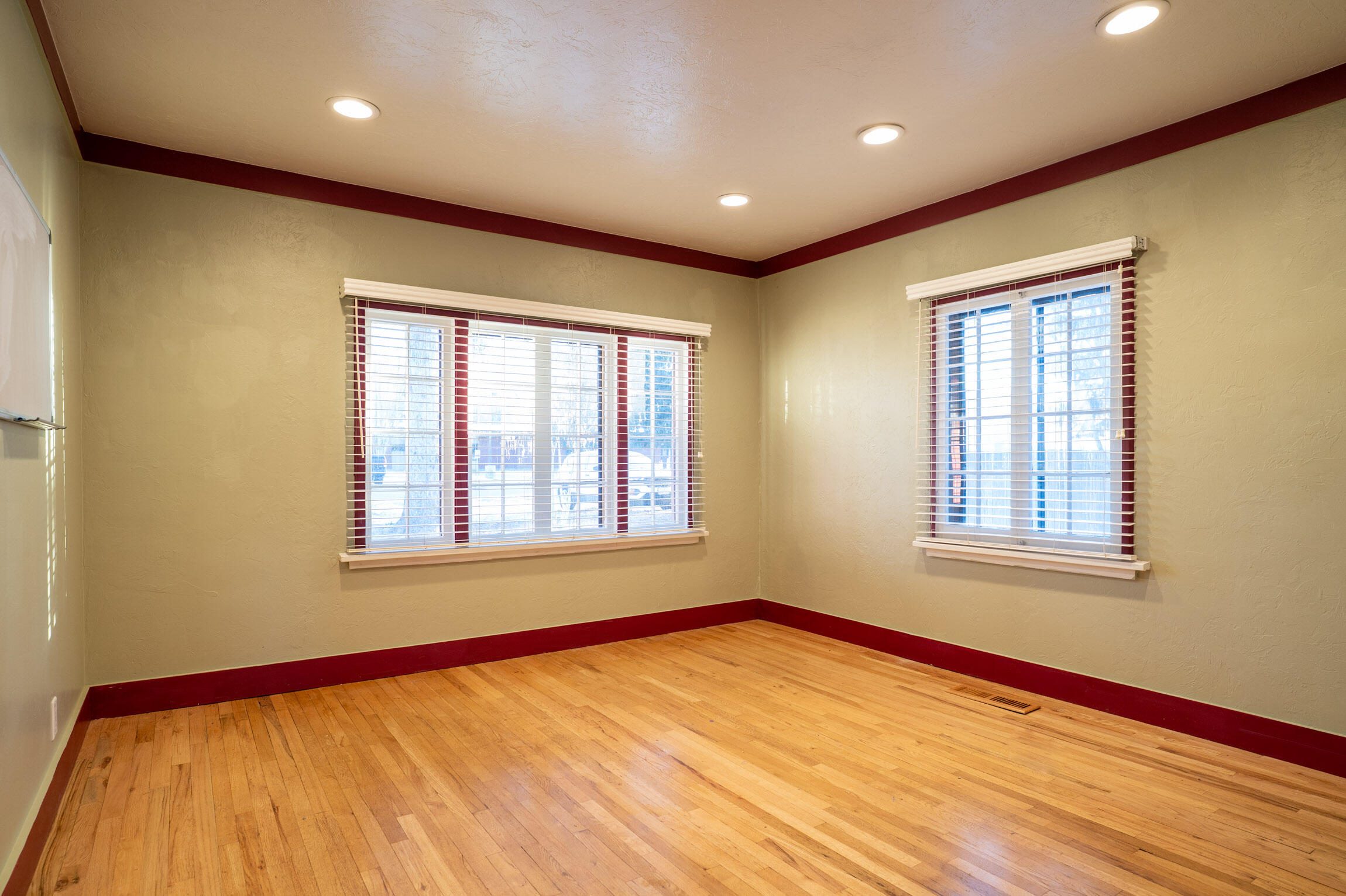 515 South 1st Avenue Hailey, ID 83333 - Photo 22 of 49 Office or Bedroom 1 (2)