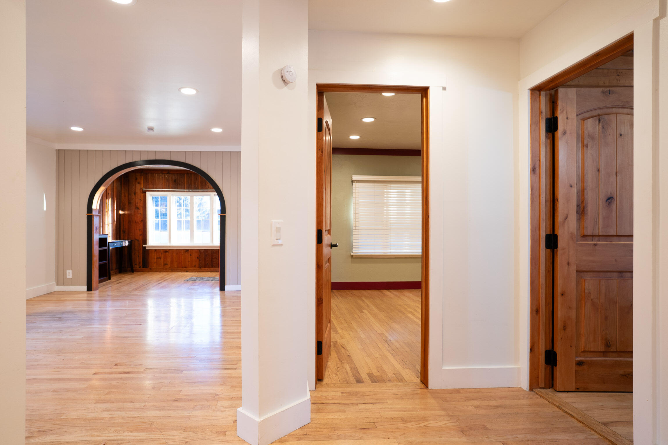 515 South 1st Avenue Hailey, ID 83333 - Photo 31 of 49 Hallway