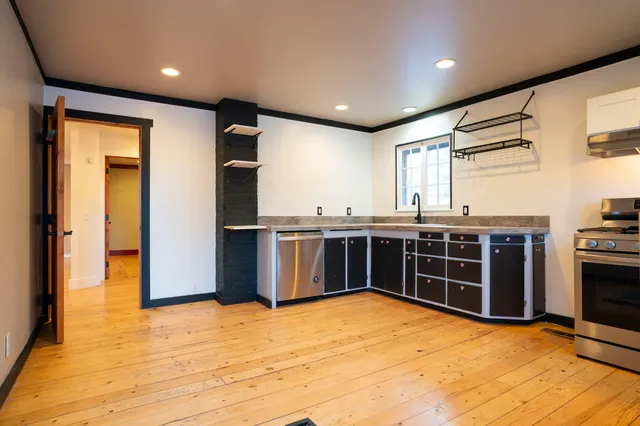 $870,000 | 515 South 1st Avenue, Hailey, ID 83333