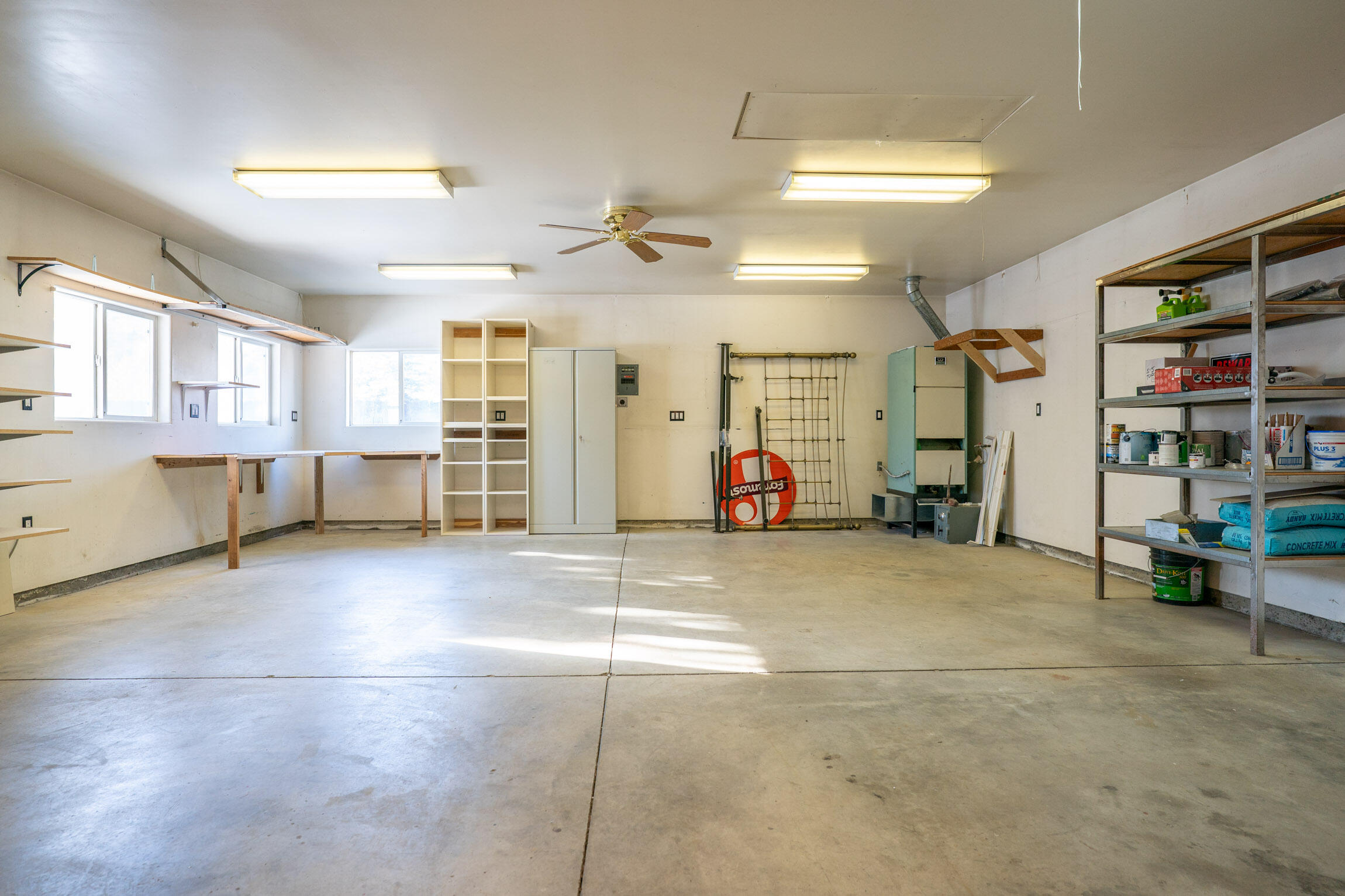 515 South 1st Avenue Hailey, ID 83333 - Photo 39 of 49 Oversized Garage (1)