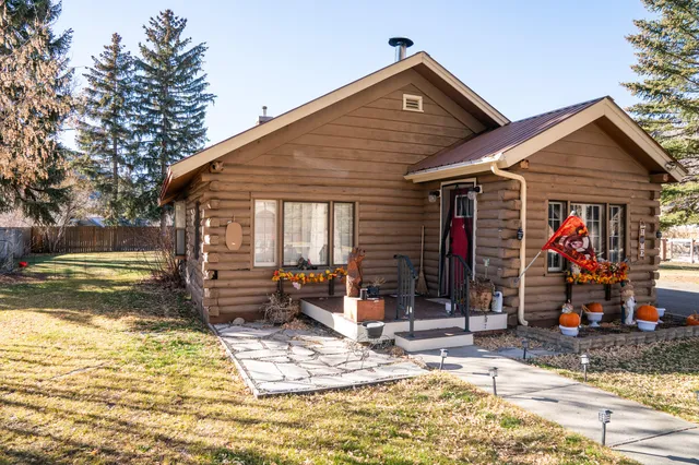 $870,000 | 515 South 1st Avenue, Hailey, ID 83333