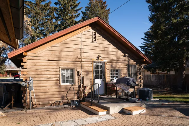 $870,000 | 515 South 1st Avenue, Hailey, ID 83333