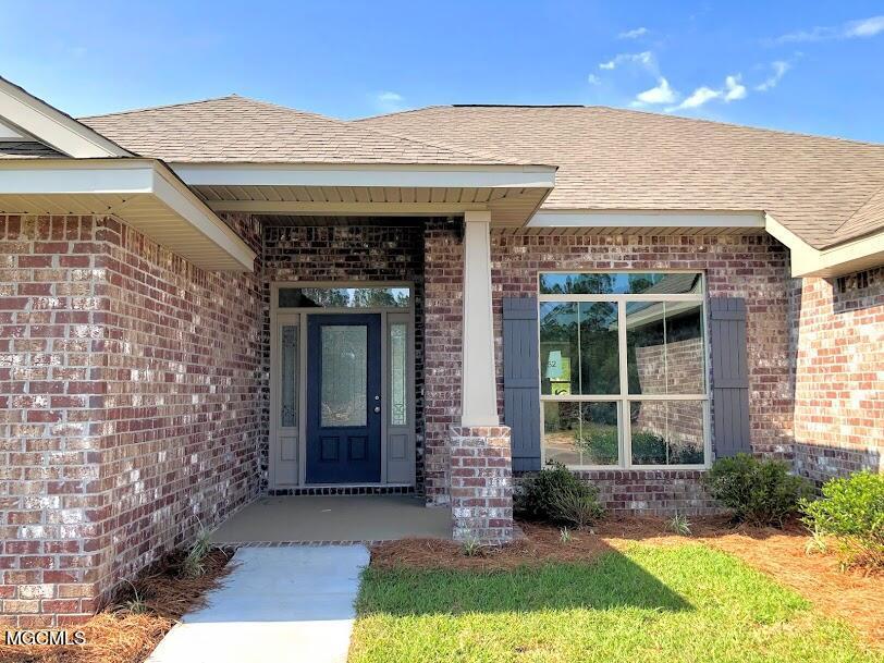 6218 Roxanne Way Biloxi, MS 39532 - Photo 2 of 32 2320B Entry