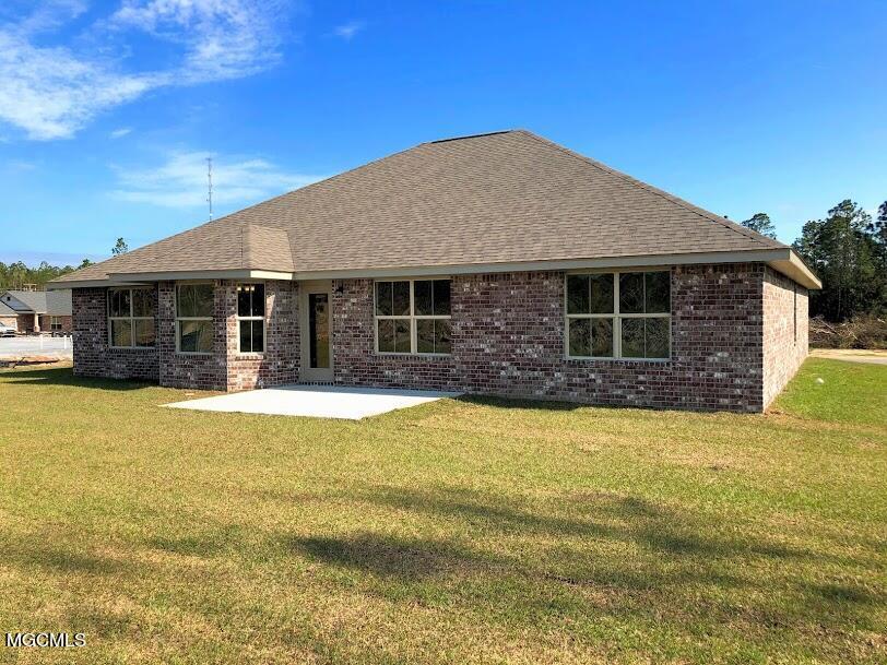 6218 Roxanne Way Biloxi, MS 39532 - Photo 23 of 32 52 2320 Back yard