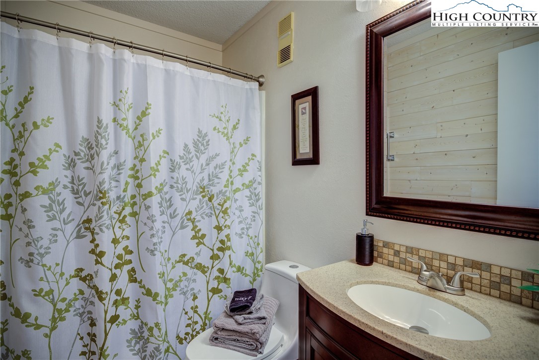 301 Pinnacle Inn Road, Unit 3115 Beech Mountain, NC 28604 - Photo 16 of 34