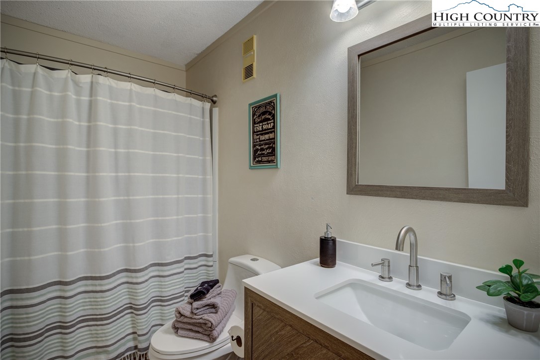 301 Pinnacle Inn Road, Unit 3115 Beech Mountain, NC 28604 - Photo 21 of 34