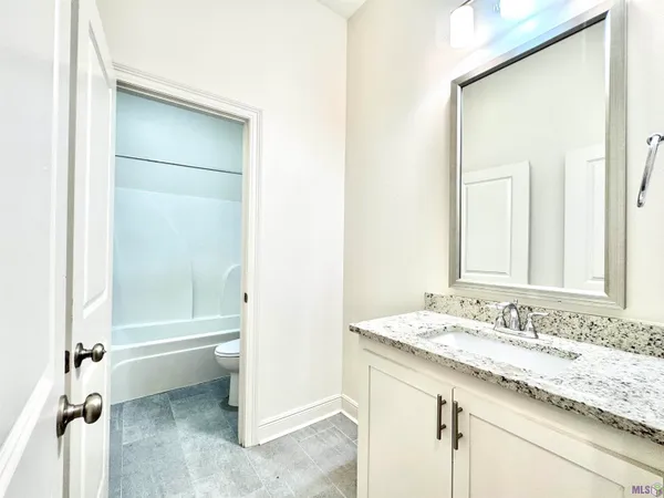 $2,500 | 1213 Haymarket Street, Zachary, LA 70791