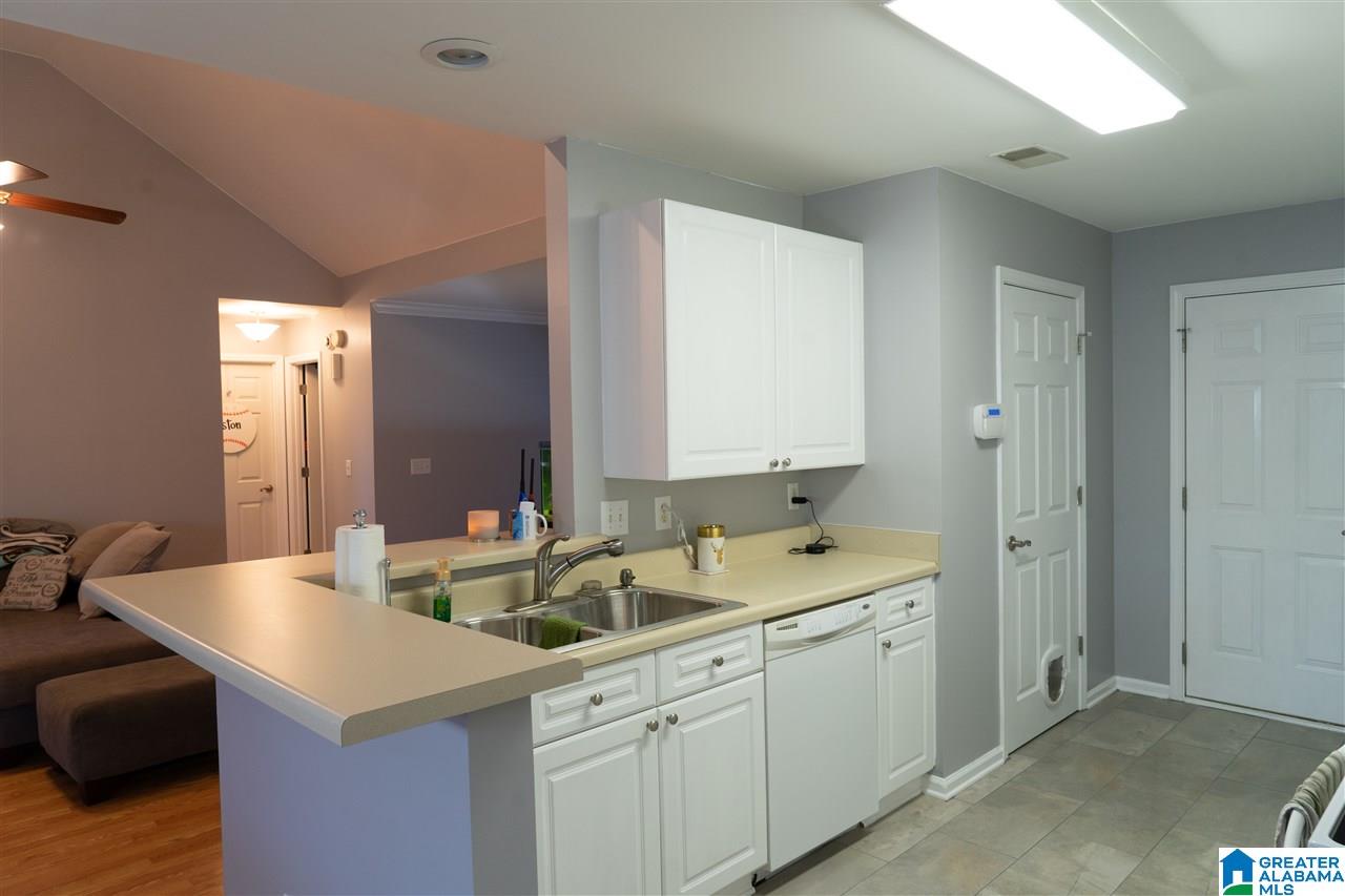 134 Hickory Point Drive Helena, AL 35080 - Photo 9 of 24