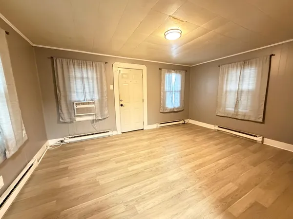 $101,000 | 419 West Center Street, Lawrenceburg, IN 47025