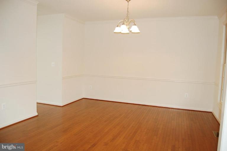 41553 Radlett Lane Aldie, VA 20105 - Photo 11 of 21 Dining Room