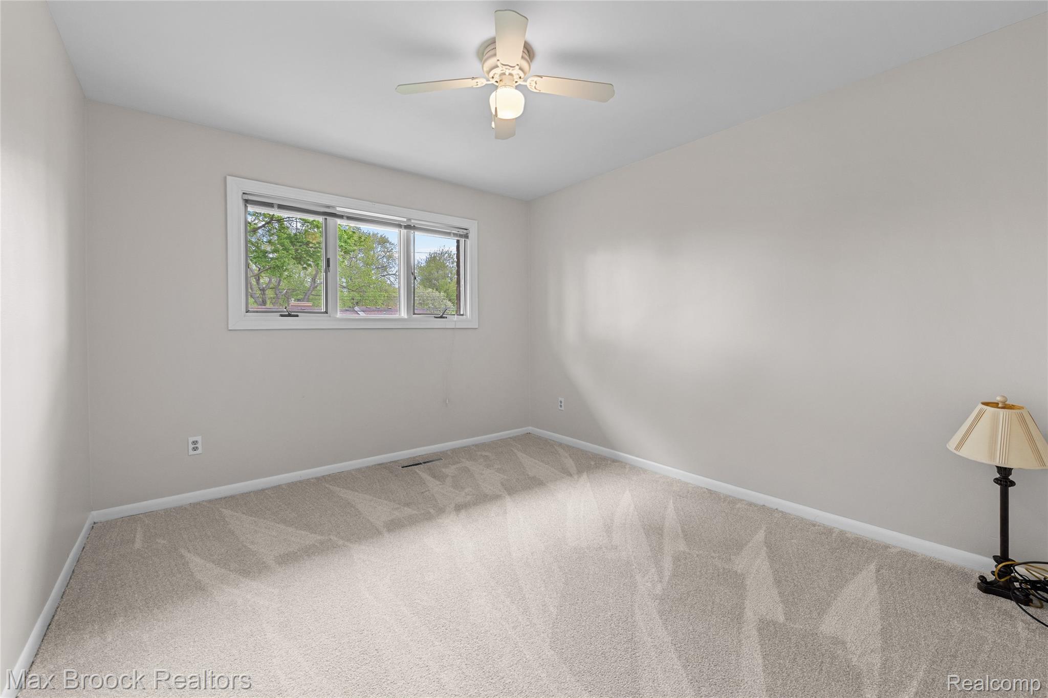 925 Westview Road Bloomfield Hills, MI 48304 - Photo 17 of 26 Bedroom 3