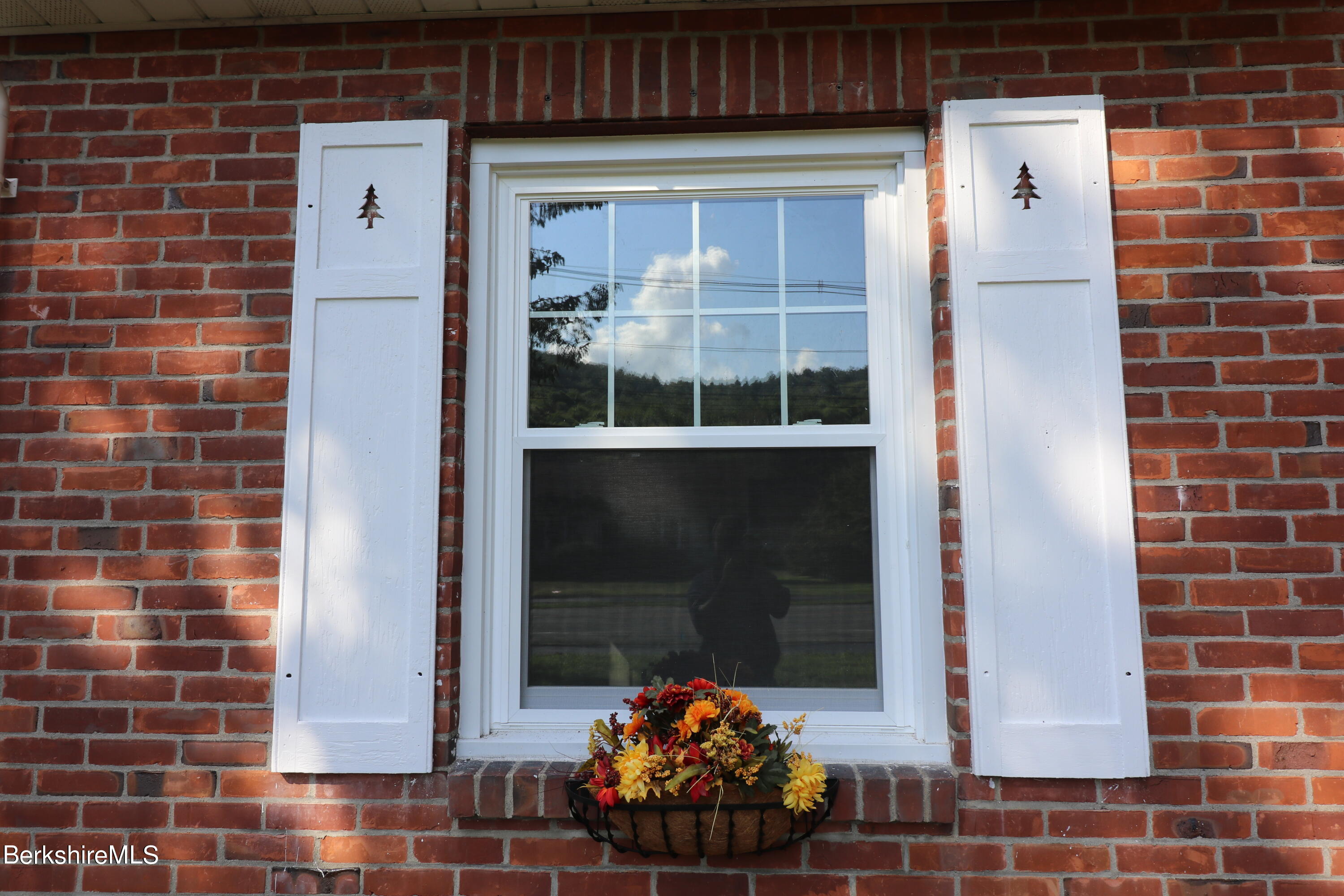 253 State Road Great Barrington, MA 01230 - Photo 6 of 36 New vinyl windows throughout the house