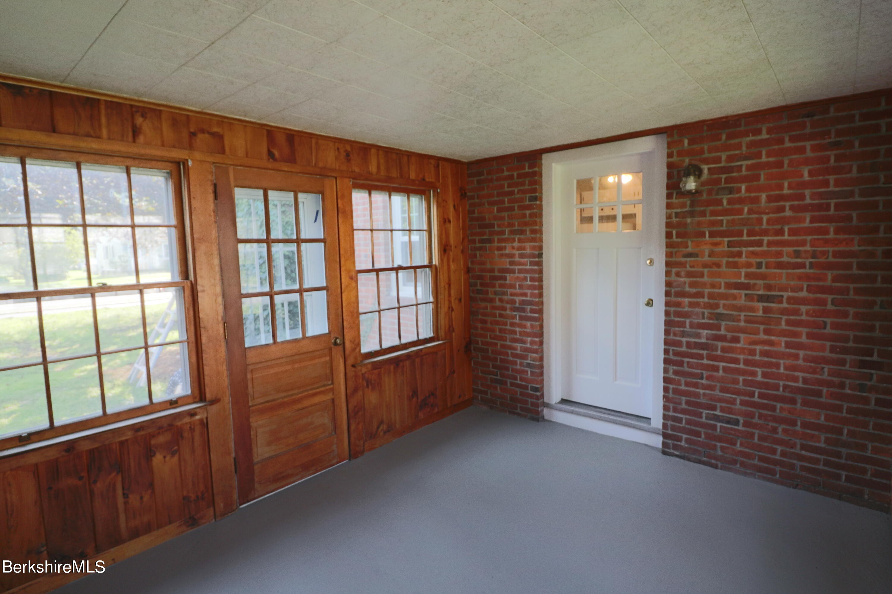 253 State Road Great Barrington, MA 01230 - Photo 9 of 36 Enclosed breezeway