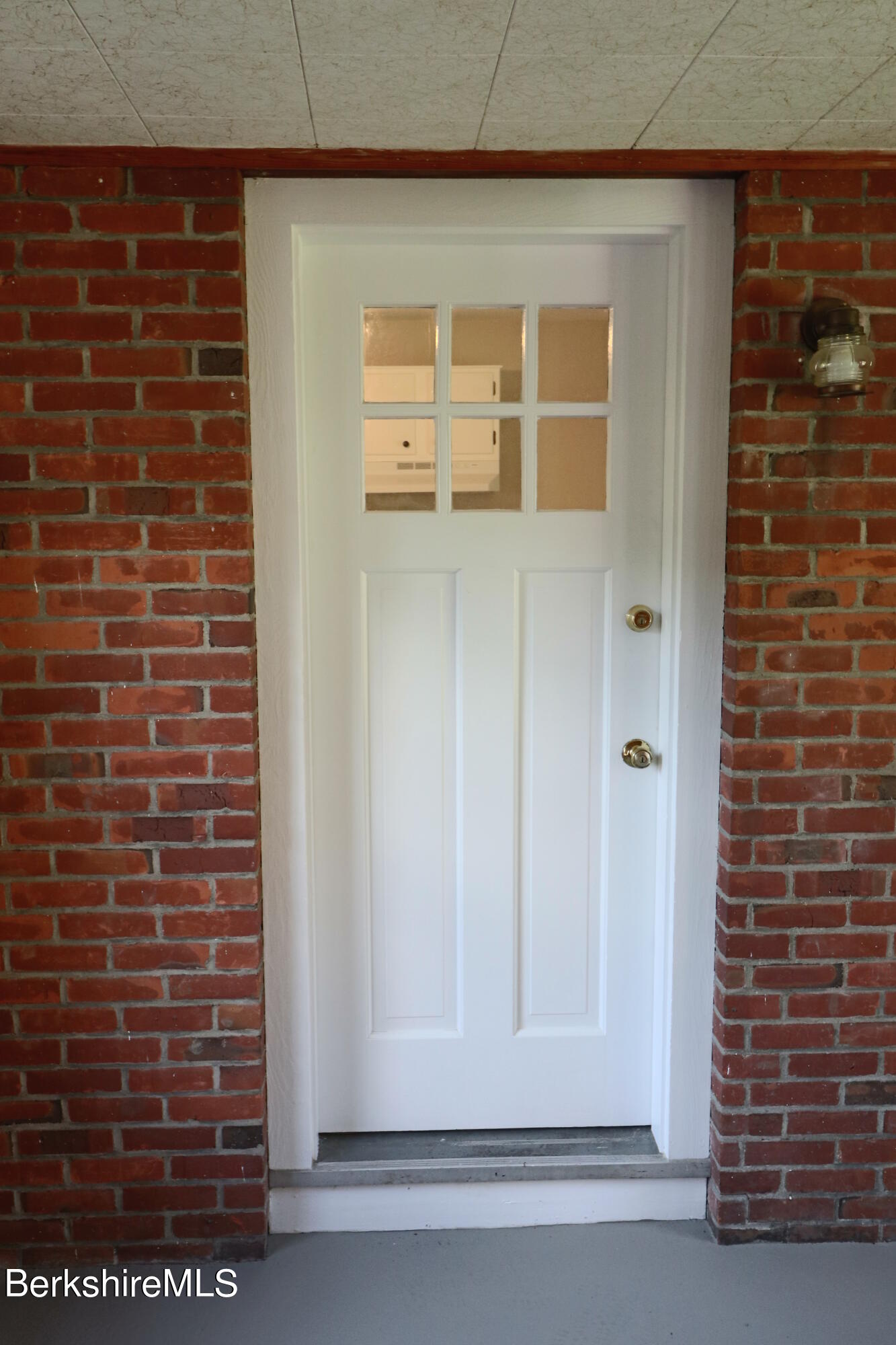 253 State Road Great Barrington, MA 01230 - Photo 10 of 36 Interior door to kitchen