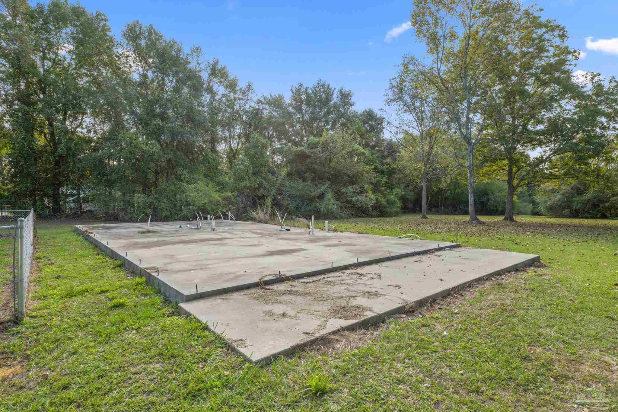 1039 Isabella Road Cantonment, FL 32533 - Photo 32 of 37 a view of a park