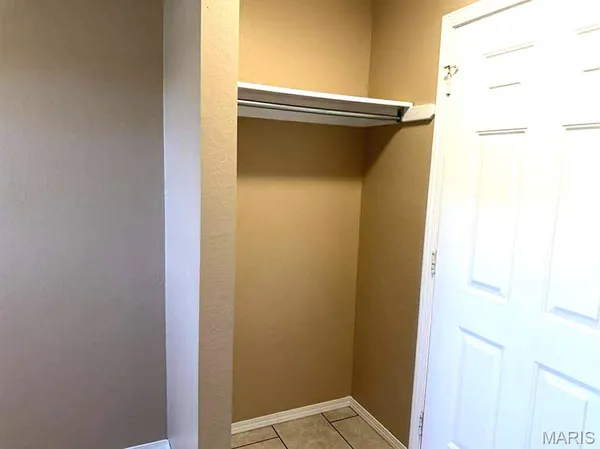 $225,000 | 1228 Lacy Drive, Lebanon, MO 65536