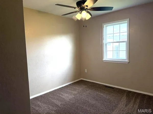$225,000 | 1228 Lacy Drive, Lebanon, MO 65536
