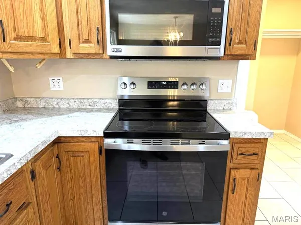 $225,000 | 1228 Lacy Drive, Lebanon, MO 65536