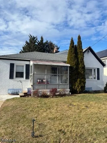 $575,000 | 110 North 20th Street, Kenilworth, NJ 07033