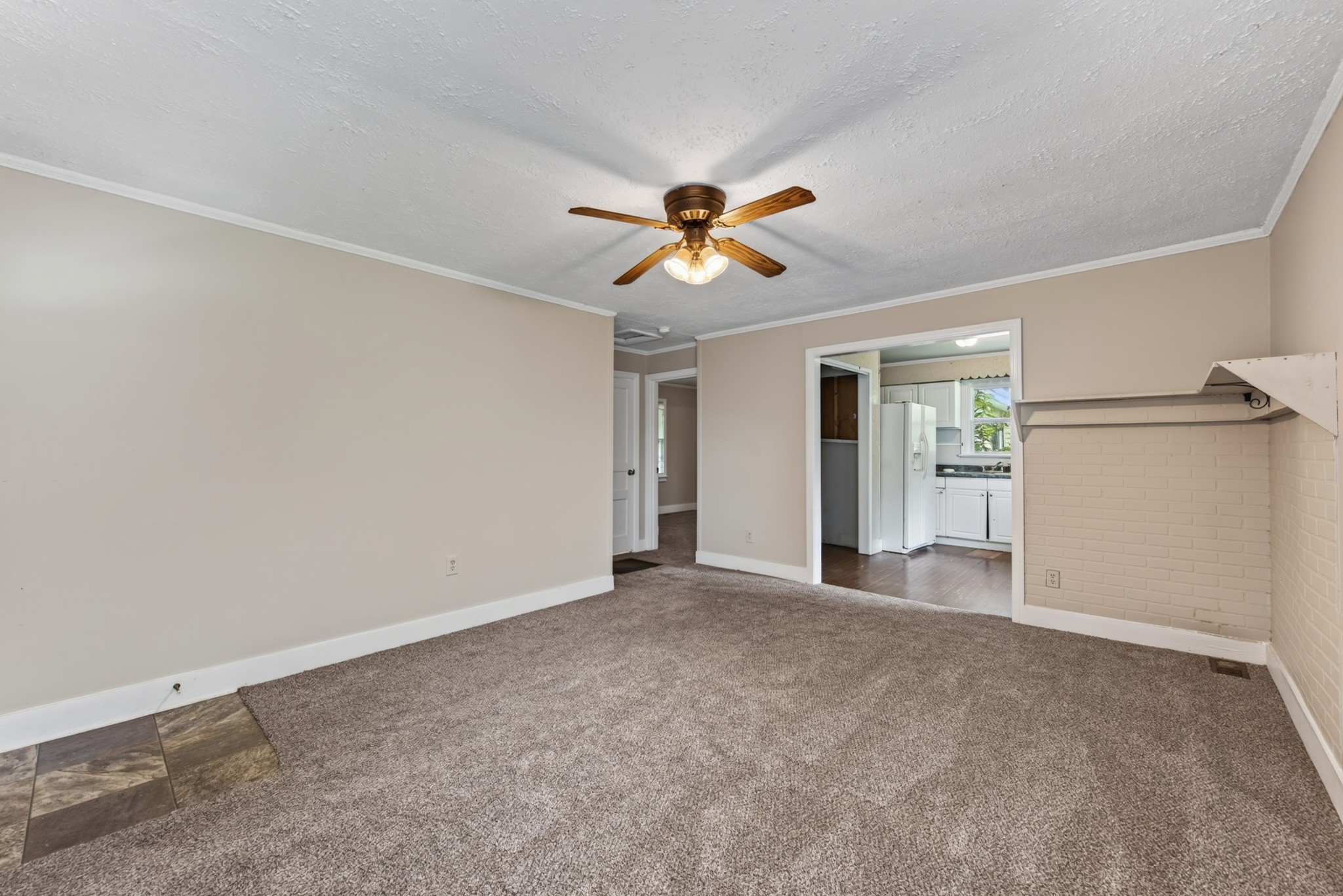 141 West Rossview Road Clarksville, TN 37040 - Photo 10 of 27 Gallery Image 10