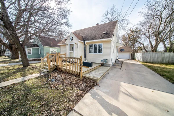 $269,900 | 1228 4th Street Northeast, Rochester, MN 55906