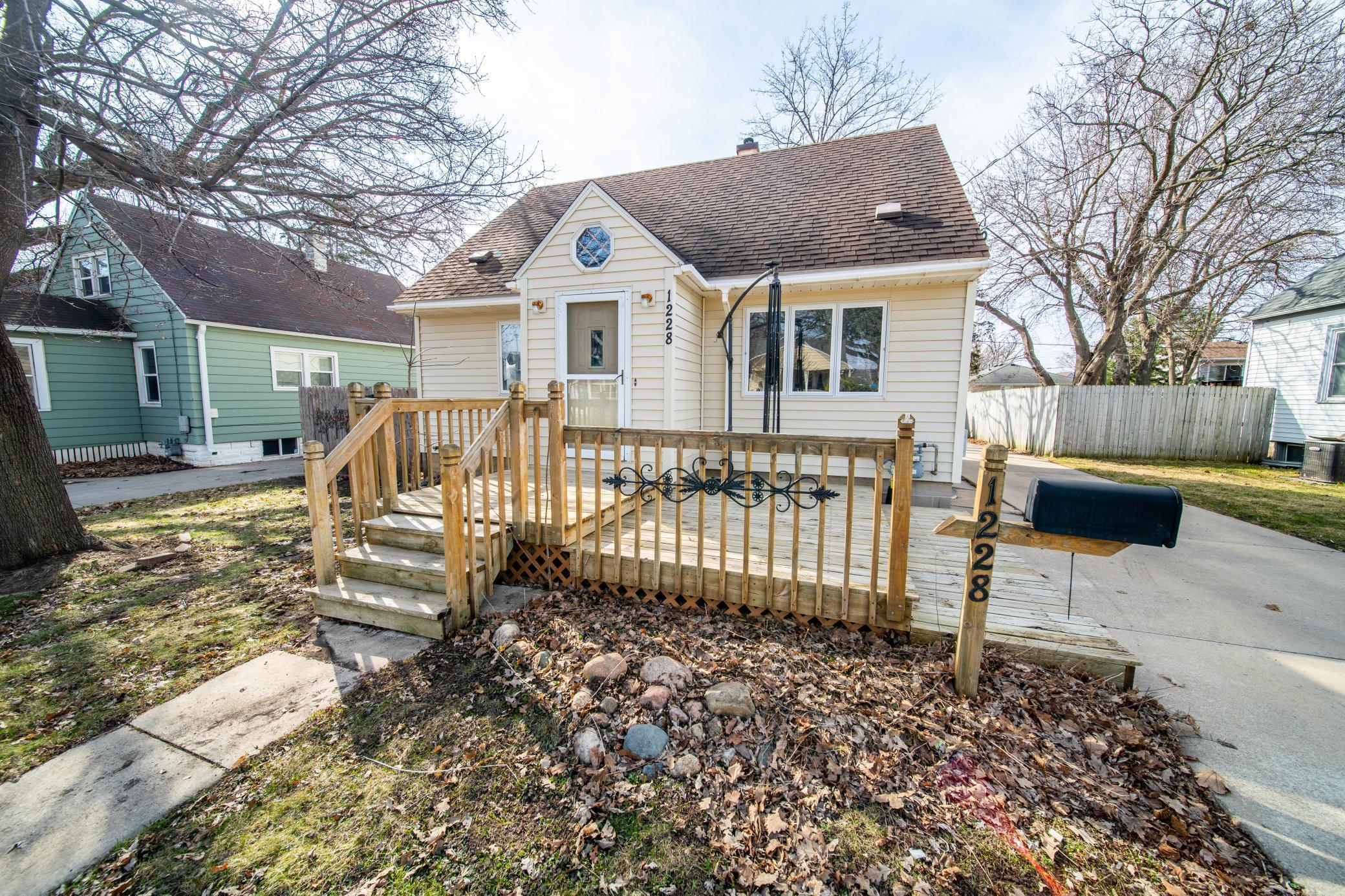 1228 4th Street Northeast Rochester, MN 55906 - Photo 35 of 54