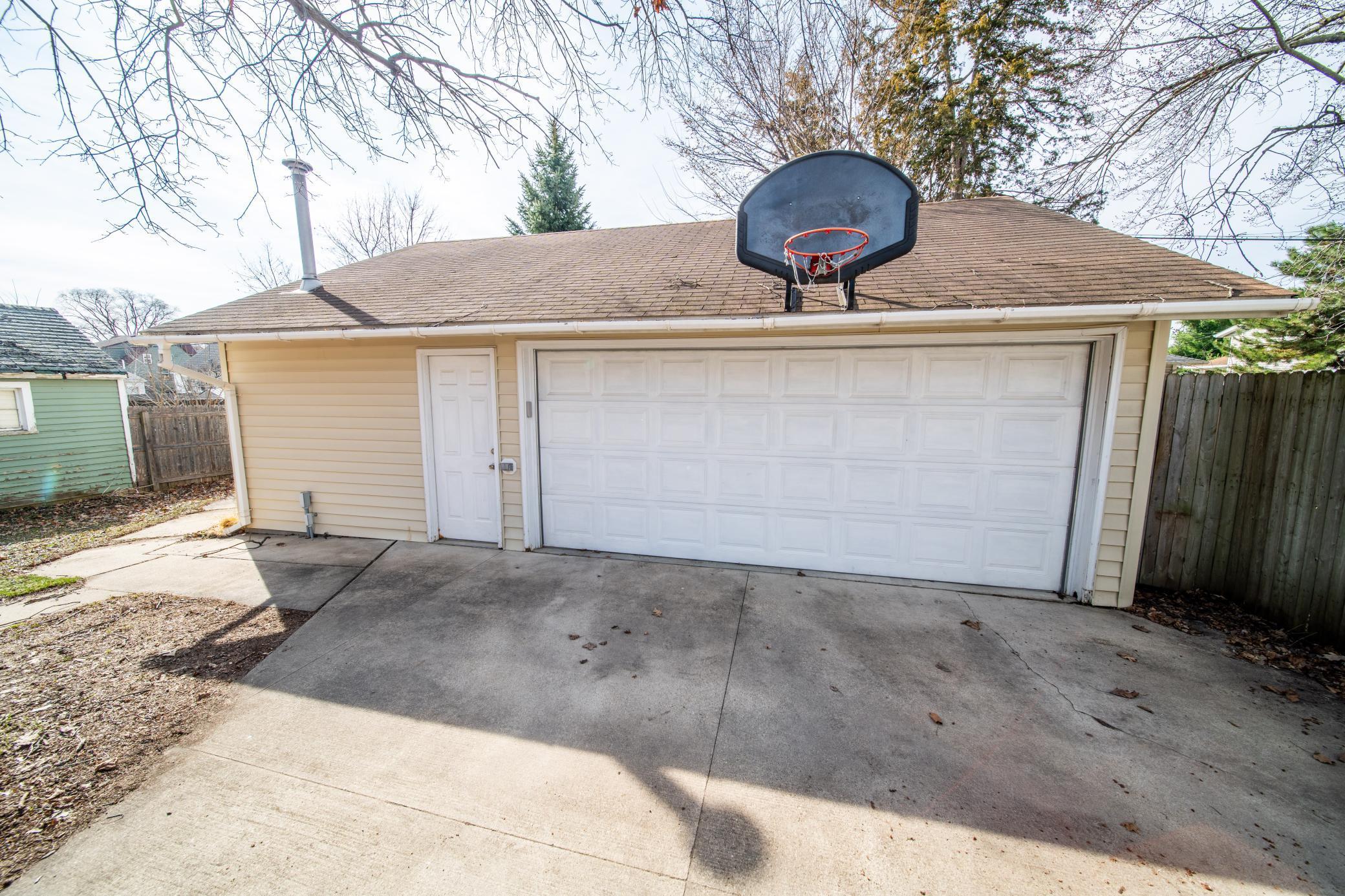 1228 4th Street Northeast Rochester, MN 55906 - Photo 40 of 54