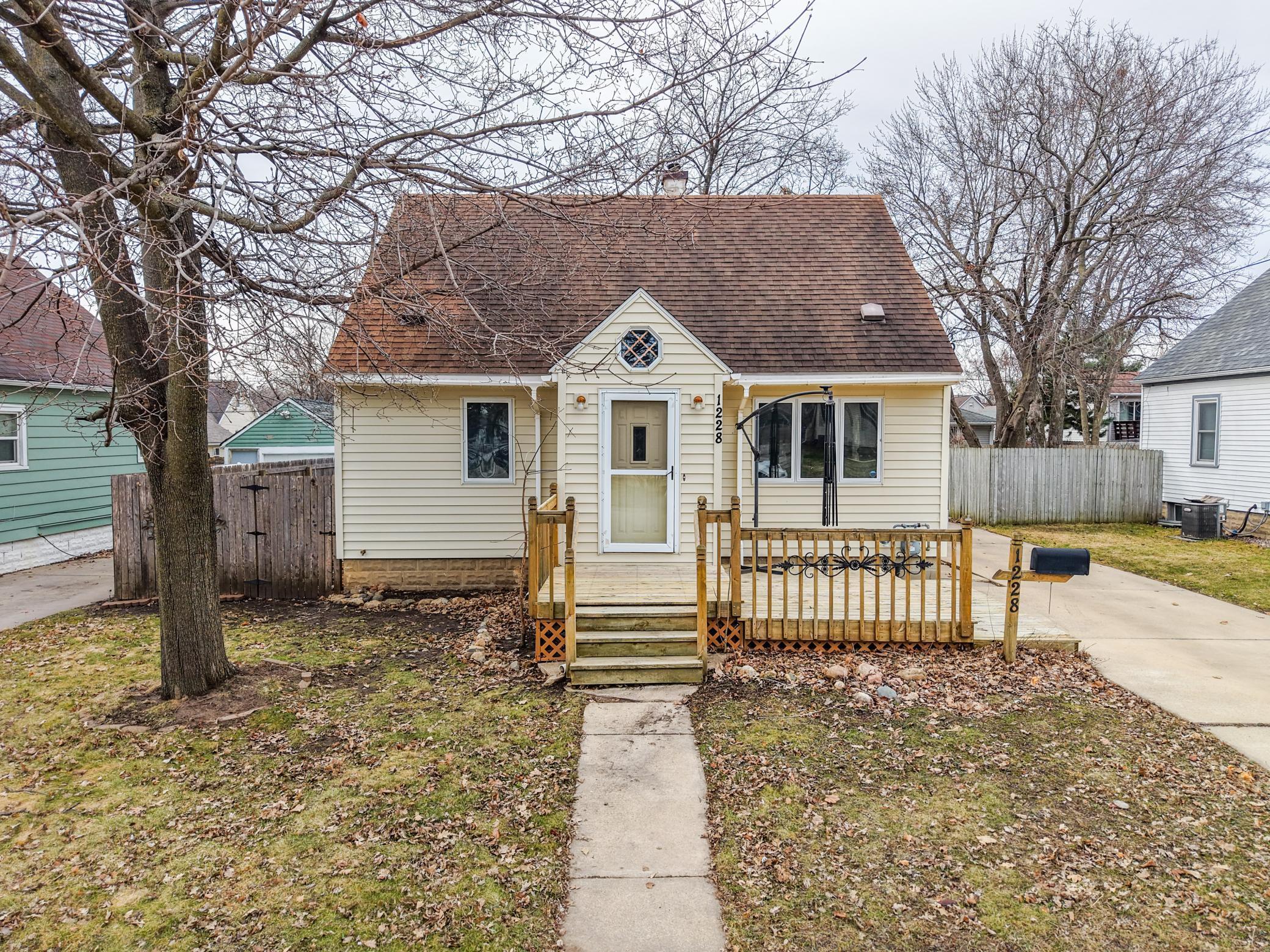 1228 4th Street Northeast Rochester, MN 55906 - Photo 46 of 54