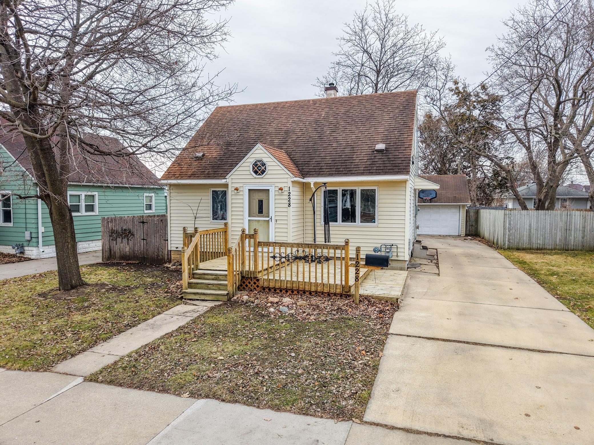 1228 4th Street Northeast Rochester, MN 55906 - Photo 47 of 54