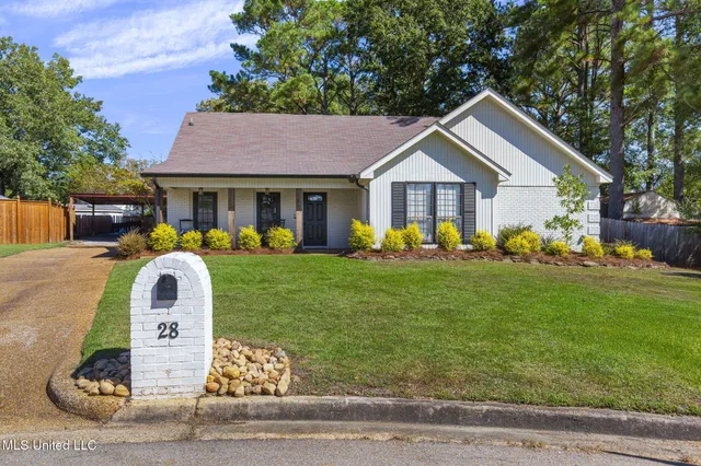 $315,000 | 28 Rockford Court, Brandon, MS 39042