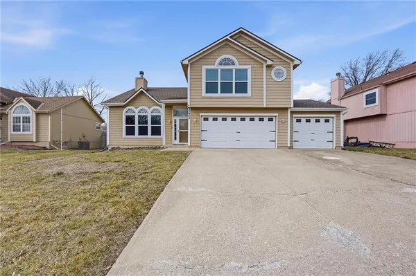$333,000 | 13408 Bristol Avenue, Grandview, MO 64030