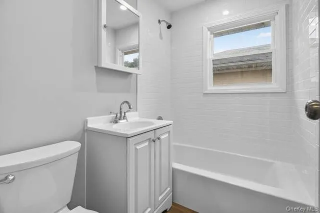$3,300 | 39 Yennicock Avenue, Port Washington, NY 11050