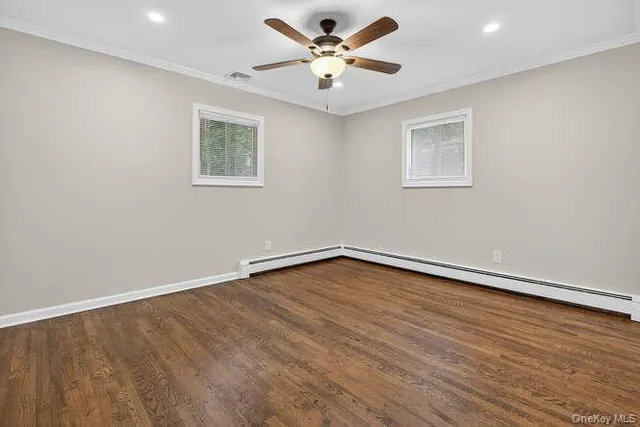 $3,300 | 39 Yennicock Avenue, Port Washington, NY 11050