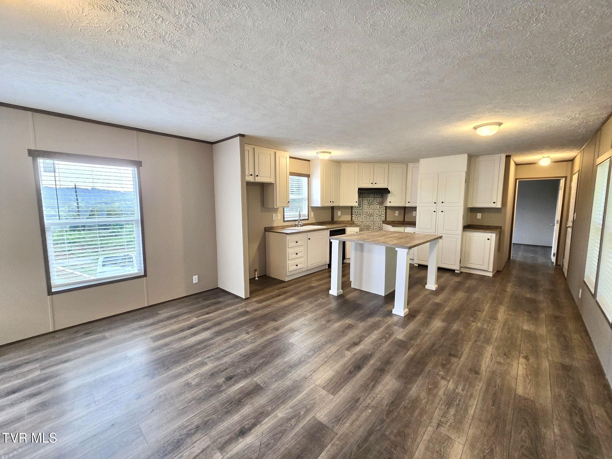 1257 Lick Branch Road Ewing, VA 24248 - Photo 2 of 5 IMG_6538