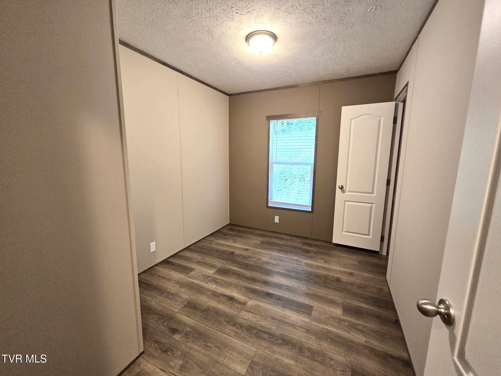 1257 Lick Branch Road Ewing, VA 24248 - Photo 5 of 5 IMG_6543