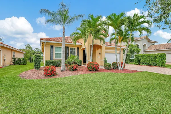 $595,900 | 5496 Southwest Gray Fox Drive, Palm City, FL 34990