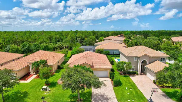$595,900 | 5496 Southwest Gray Fox Drive, Palm City, FL 34990