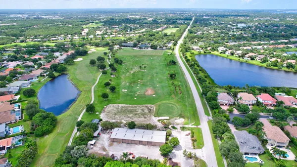 $595,900 | 5496 Southwest Gray Fox Drive, Palm City, FL 34990