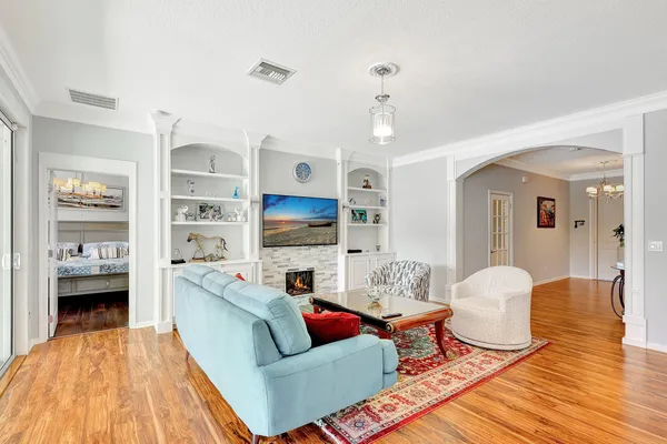 $595,900 | 5496 Southwest Gray Fox Drive, Palm City, FL 34990