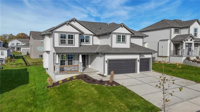 $649,950 | 2761 West Park Street, Olathe, KS 66061