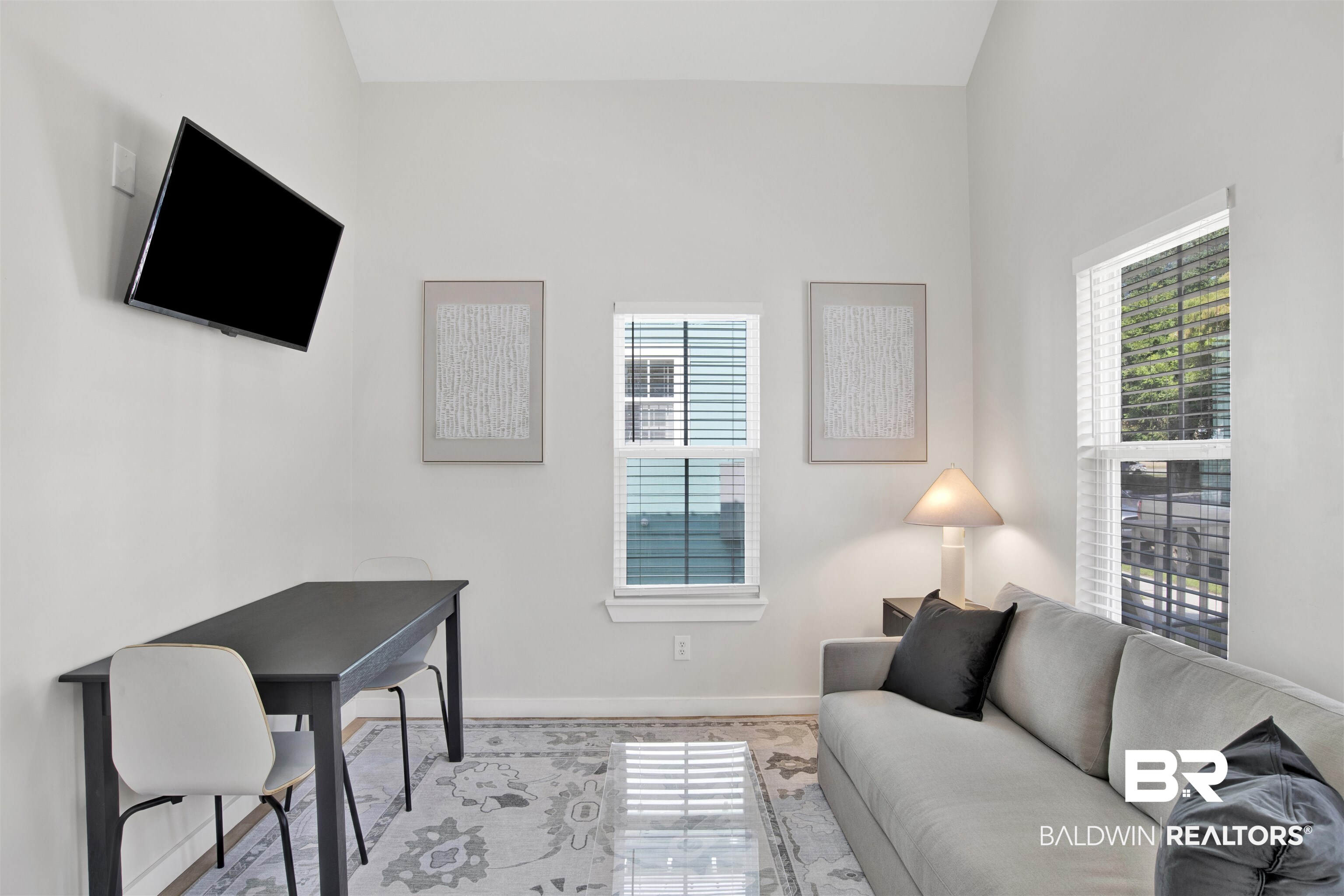 551 Congress Street Mobile, AL 36603 - Photo 13 of 19 Living area with baseboards