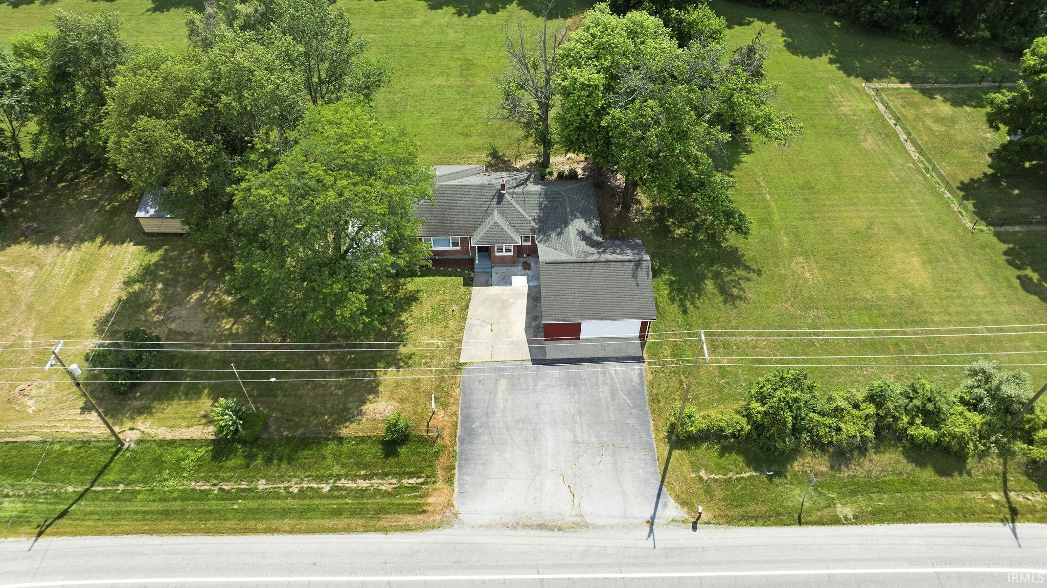 8948 Highway 27 Decatur, IN 46733 - Photo 3 of 36