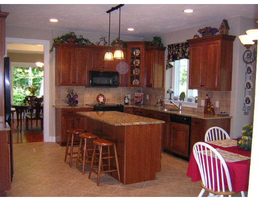 38 Vincent Road Mendon, MA 01756 - Photo 2 of 11 Gallery Image 2