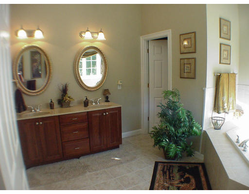 38 Vincent Road Mendon, MA 01756 - Photo 9 of 11 Gallery Image 9