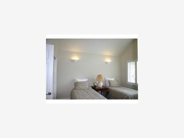 600 Willow Road, Unit 11 Menlo Park, CA 94025 - Photo 8 of 9 a bathroom with a sink and a mirror