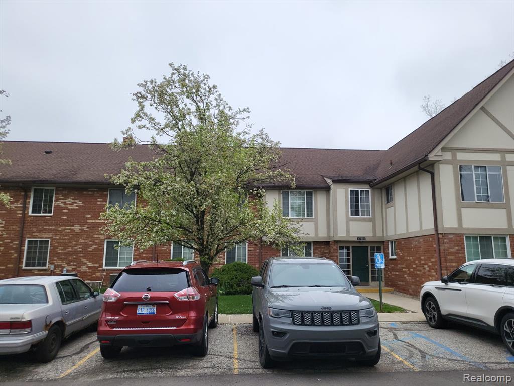 30256 Southfield Road Southfield, MI 48076 - Photo 1 of 12