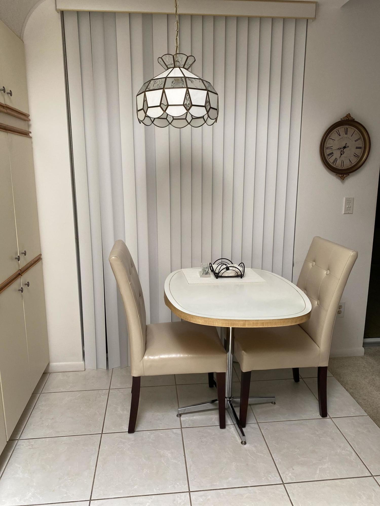 7472 La Paz Boulevard, Unit 308 Boca Raton, FL 33433 - Photo 13 of 22 Eat in kitchen