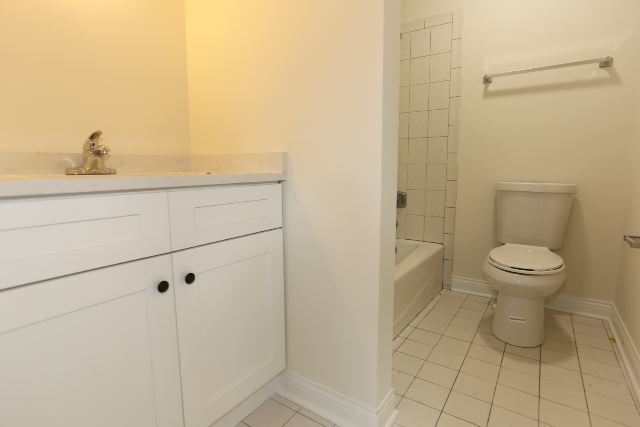 3940 North Pulaski Road, Unit 2F Chicago, IL 60641 - Photo 11 of 11