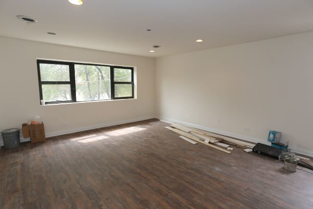 3940 North Pulaski Road, Unit 2F Chicago, IL 60641 - Photo 7 of 11